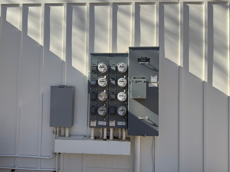 More Photos Of 198 Cowan St, Rutherfordton Apartments For Sale