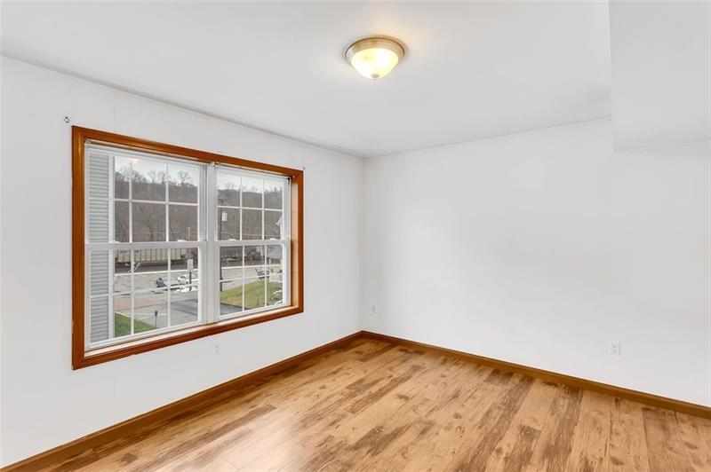 More Photos Of 456 2nd St, California Apartments For Sale