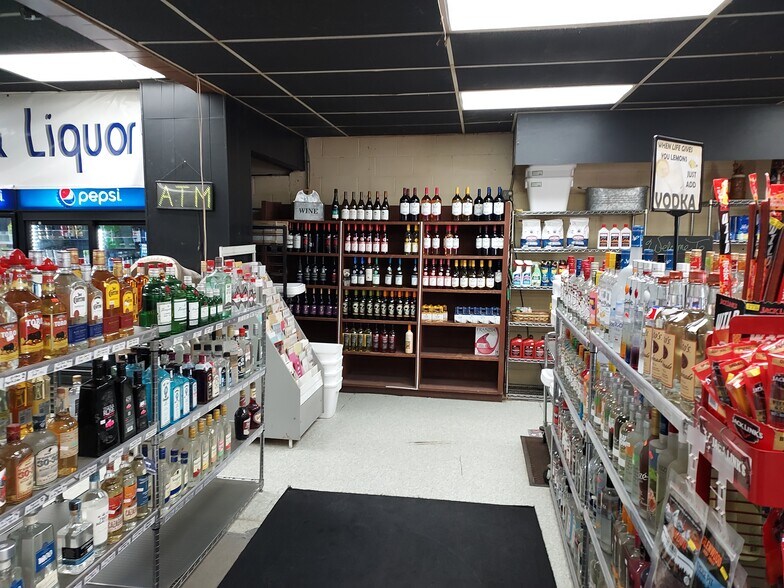 More Photos Of 5792 Lewis, Ida Convenience Store For Sale