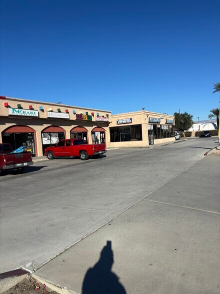 More Photos Of 51655 - 51683 Cesar Chavez St, Coachella Storefront For Lease