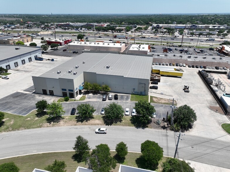 More Photos Of 5850 Corridor Pky, Schertz Warehouse For Lease