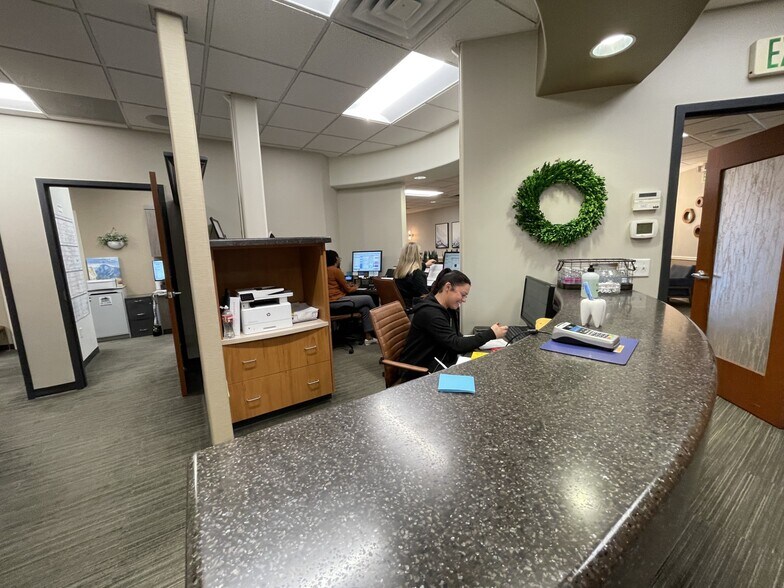 More Photos Of 480-518 W 800 N, Orem Medical For Lease