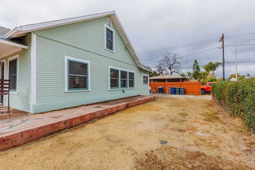 More Photos Of 404 W 9th Ave, Escondido Apartments For Sale