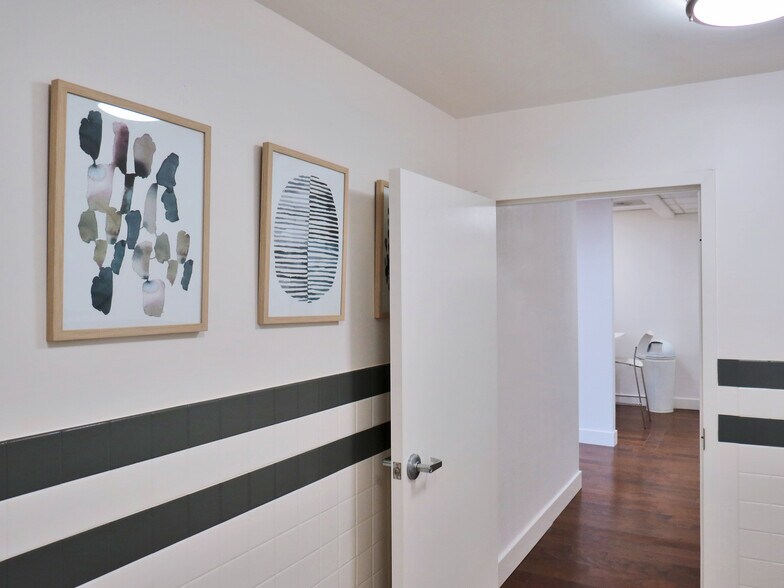 More Photos Of 45-49 Powell St, San Francisco Loft Creative Space For Lease