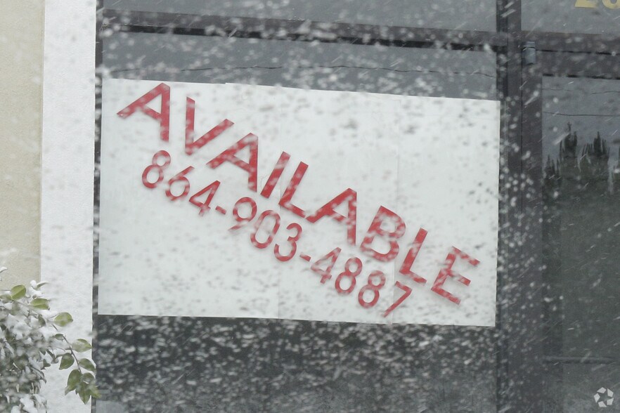 More Photos Of 2345 Sandifer Blvd, Westminster Showroom For Lease