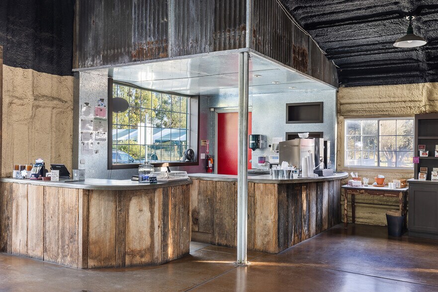 More Photos Of 3106 Golden Gate Dr, Napa Flex For Sale