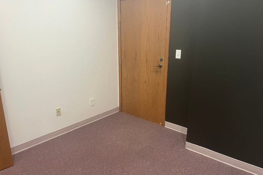 More Photos Of 6200-6250 Excelsior Blvd, Saint Louis Park Office For Lease