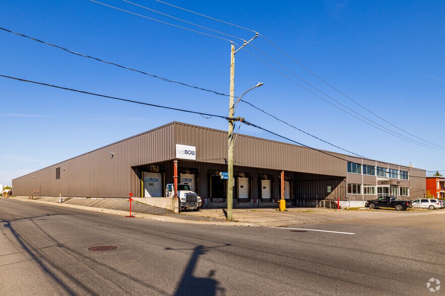 More Photos Of 677 Rue Douville, Granby Warehouse For Lease