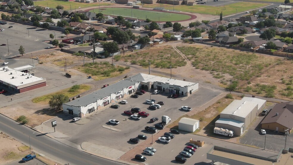 More Photos Of 2260 Linda Ave, Odessa Storefront For Lease