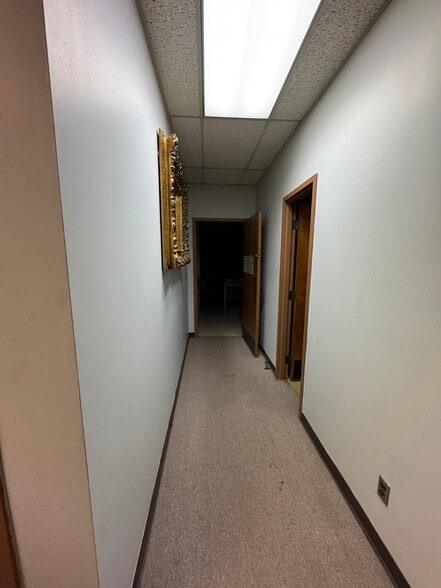 More Photos Of 8716 SE 15th St, Oklahoma City Distribution For Sale