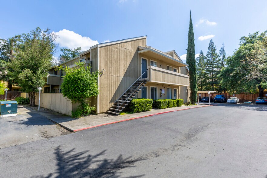 More Photos Of 2330 Hurley Way, Sacramento Apartments For Sale