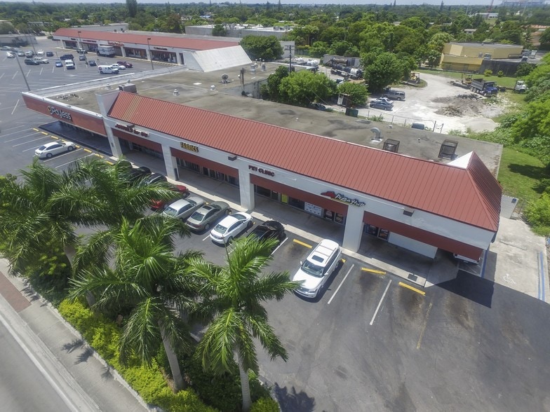 More Photos Of 19904 NW 2nd Ave, Miami Unknown For Lease