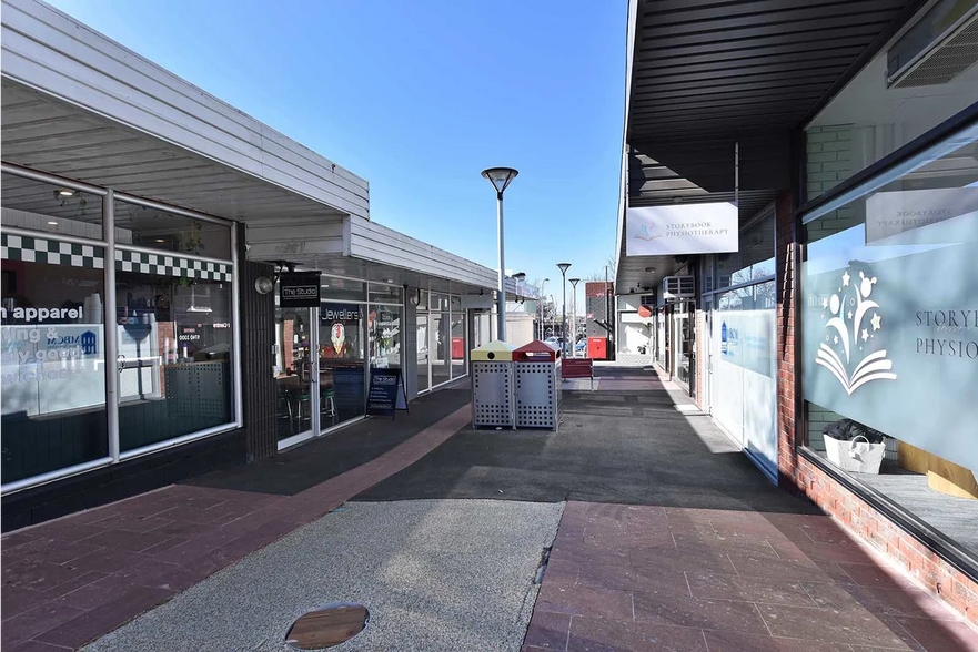 More Photos Of 2-8 Link Arc, Sunbury Storefront Retail Office For Lease