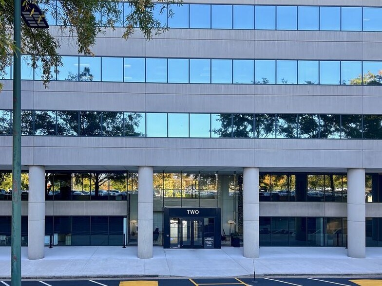 More Photos Of 555 Marriott Dr, Nashville Coworking Space