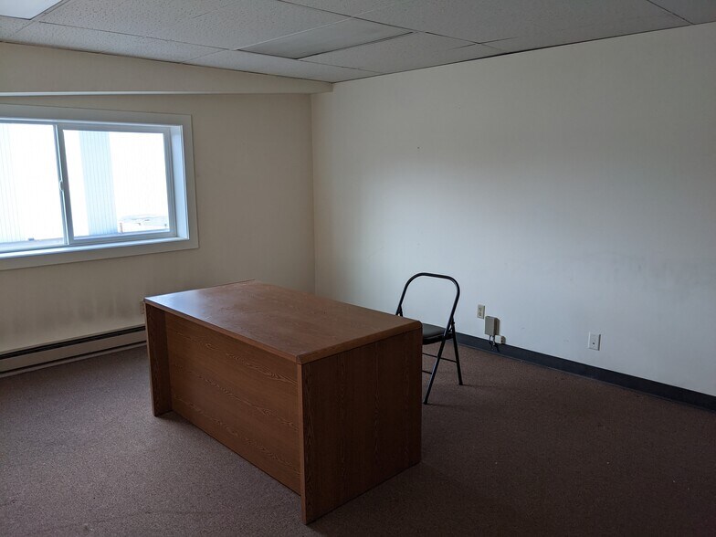 More Photos Of 2694 Roeder Ave, Bellingham Distribution For Sale