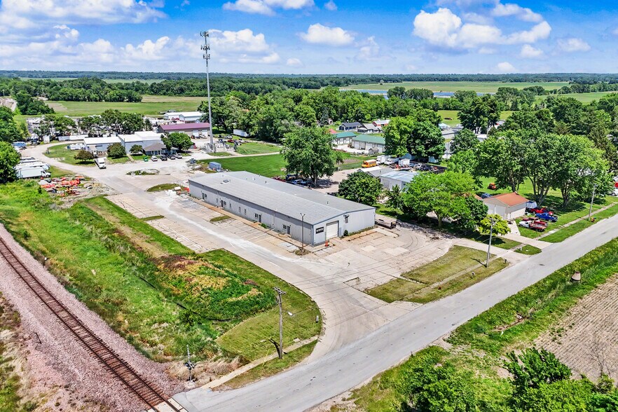 More Photos Of 110 E School St, Carlisle Warehouse For Sale