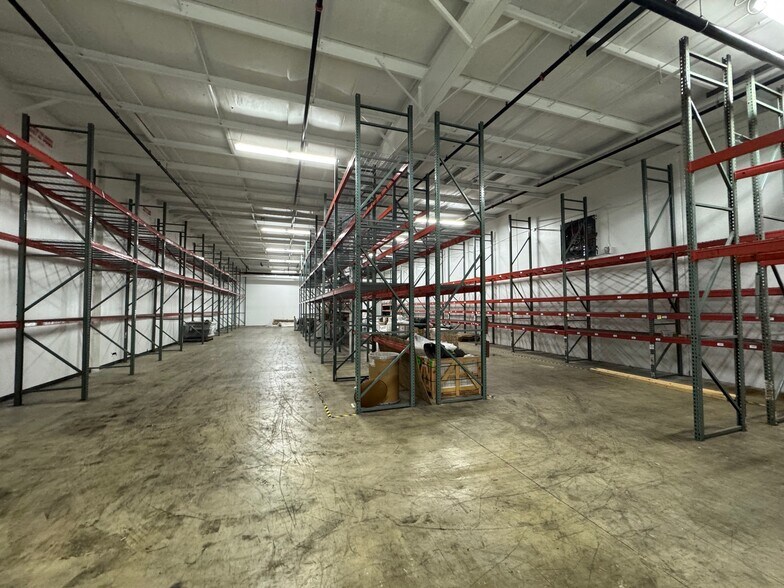 More Photos Of 5343 Bowden Rd, Jacksonville Warehouse For Sale