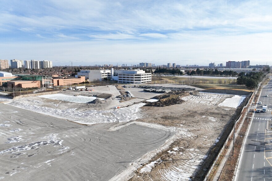 More Photos Of 1724 Steeles Av E, Markham Industrial For Lease