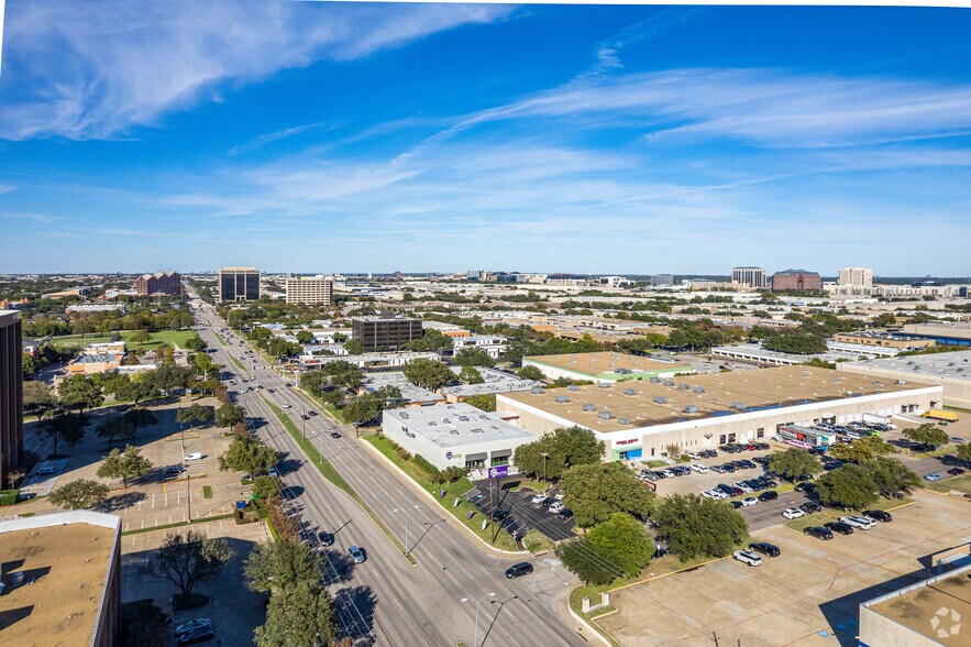 More Photos Of 13460 Midway Rd, Farmers Branch Freestanding For Sale