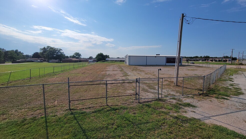 More Photos Of 14210 Highway 177, Shawnee Freestanding For Sale