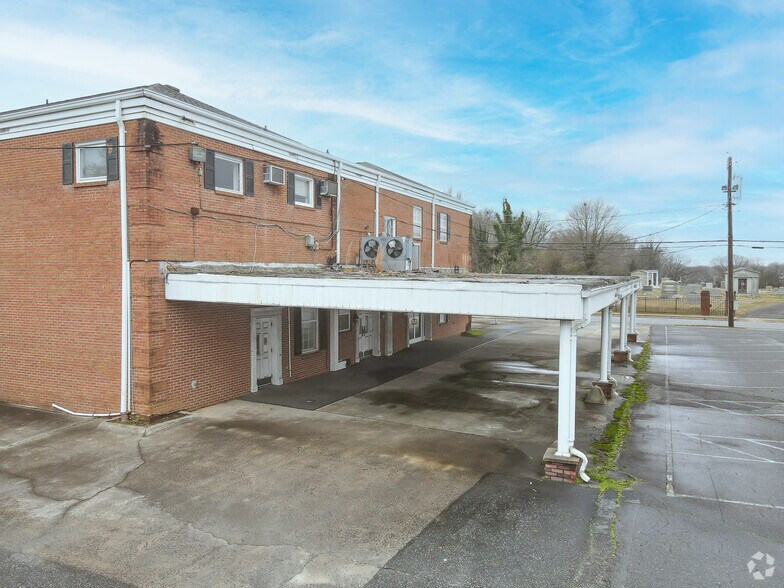 More Photos Of 312 W 2nd Ave, Gastonia Loft Creative Space For Sale