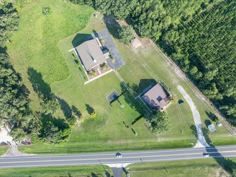 More Photos Of 5056 FL-47, Lake City Specialty For Sale