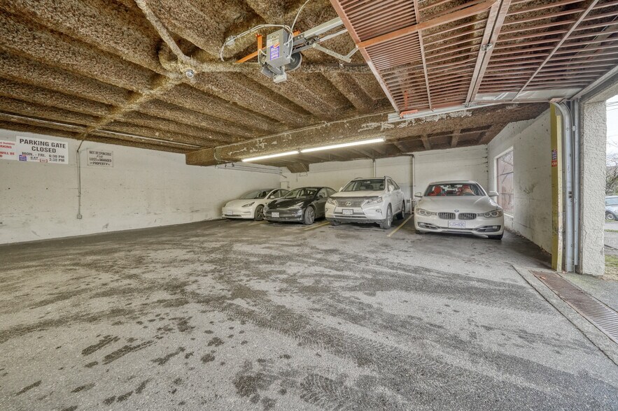 More Photos Of 3039 Kingsway, Vancouver Storefront Retail Office For Sale