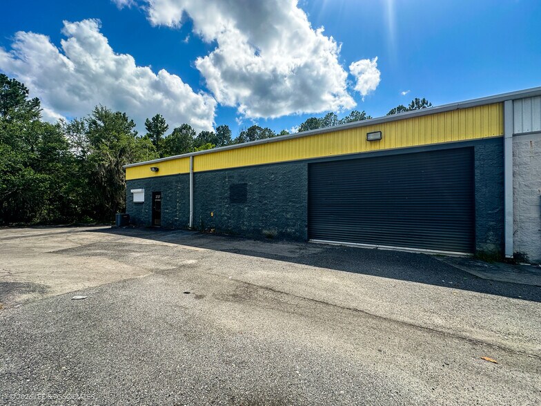 More Photos Of 3737 SW 42nd Ave, Gainesville Warehouse For Lease