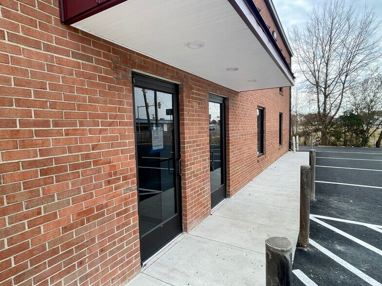 More Photos Of 3925 Lafayette Blvd, Fredericksburg Flex For Lease