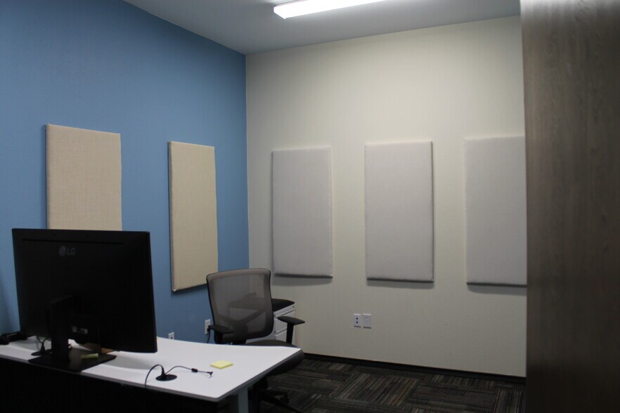 More Photos Of 1305 Ranchers Legacy Trl, Fort Worth Unknown For Lease