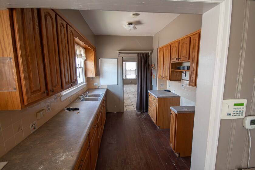 More Photos Of 1712 1st Ave, Greeley Warehouse For Sale