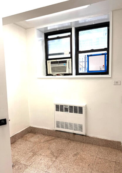 More Photos Of 14105 Northern Blvd, Flushing Healthcare For Sale