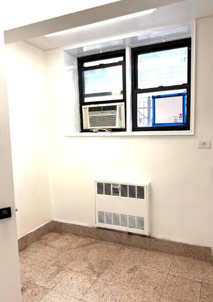More Photos Of 14105 Northern Blvd, Flushing Healthcare For Sale