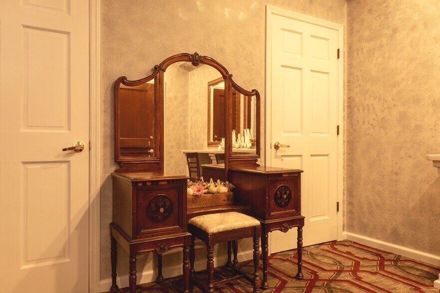 More Photos Of 7400 State Route 209, Napanoch Restaurant For Sale