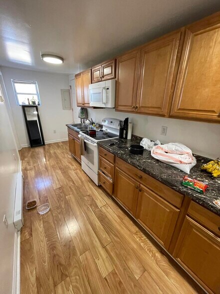 More Photos Of 128 S Market St, Frederick Apartments For Sale