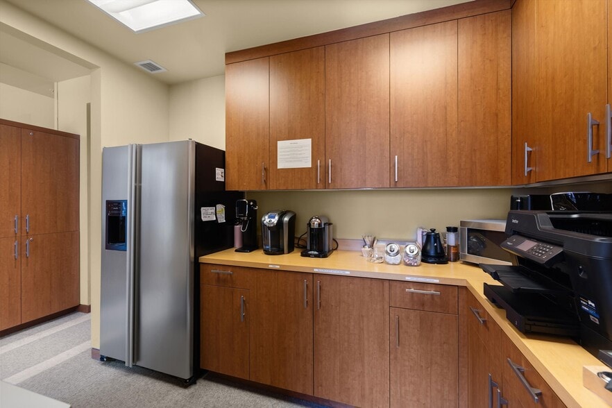 More Photos Of , Carbondale Office For Sale