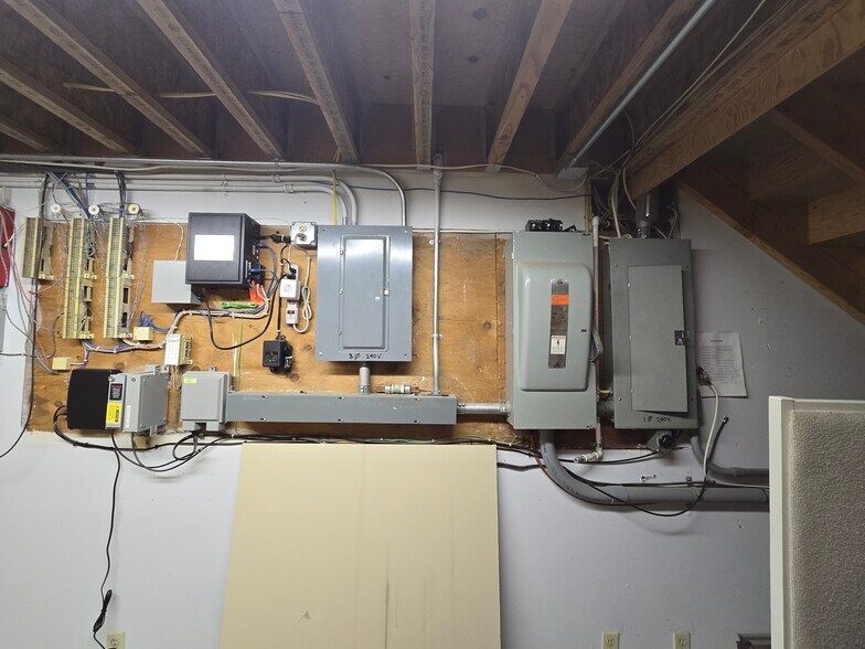 More Photos Of 2702 N Perry St, Spokane Office Residential For Sale