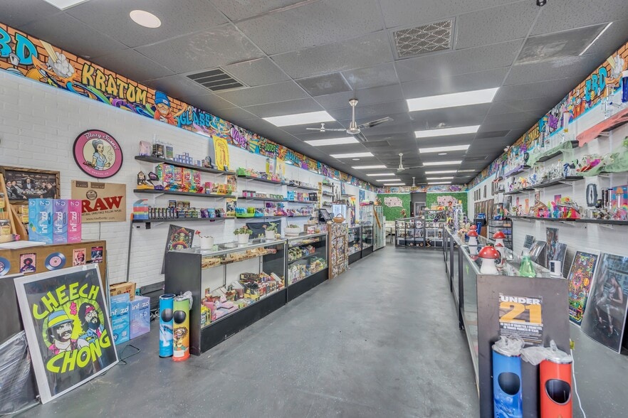 More Photos Of , Sherman General Retail For Sale