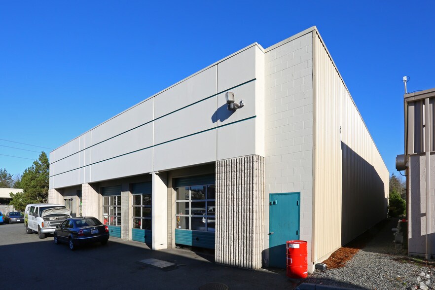 More Photos Of 9131-9175 Willows Rd, Redmond General Retail For Lease