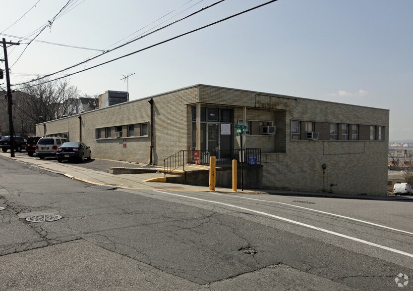 More Photos Of 1453 75th St, North Bergen Manufacturing For Sale