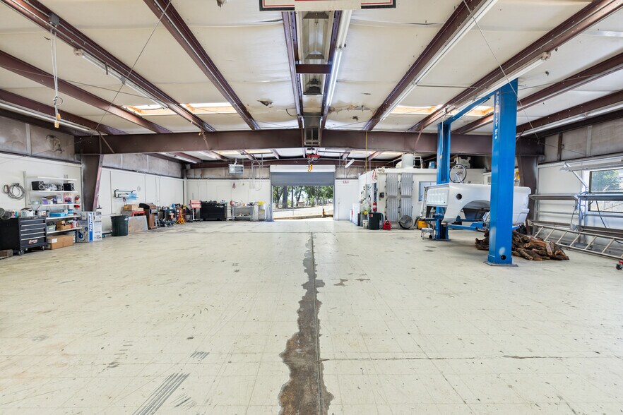 More Photos Of 1122 Elliott Rd, Paradise Auto Repair For Sale