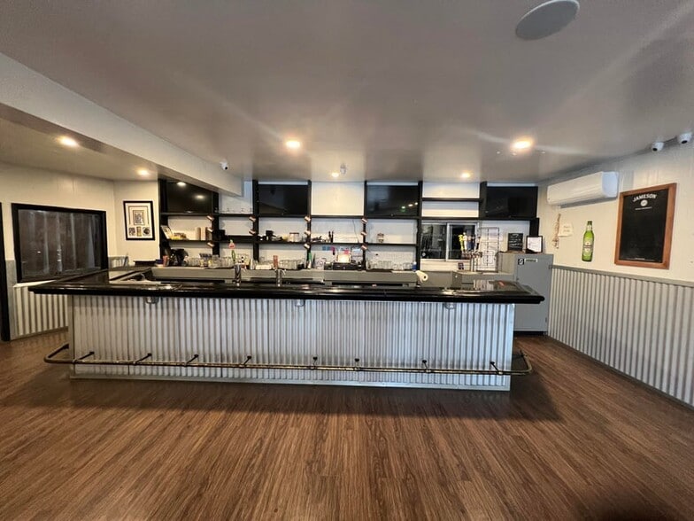 More Photos Of 1417 Glendale Dr, Mckinleyville Freestanding For Lease