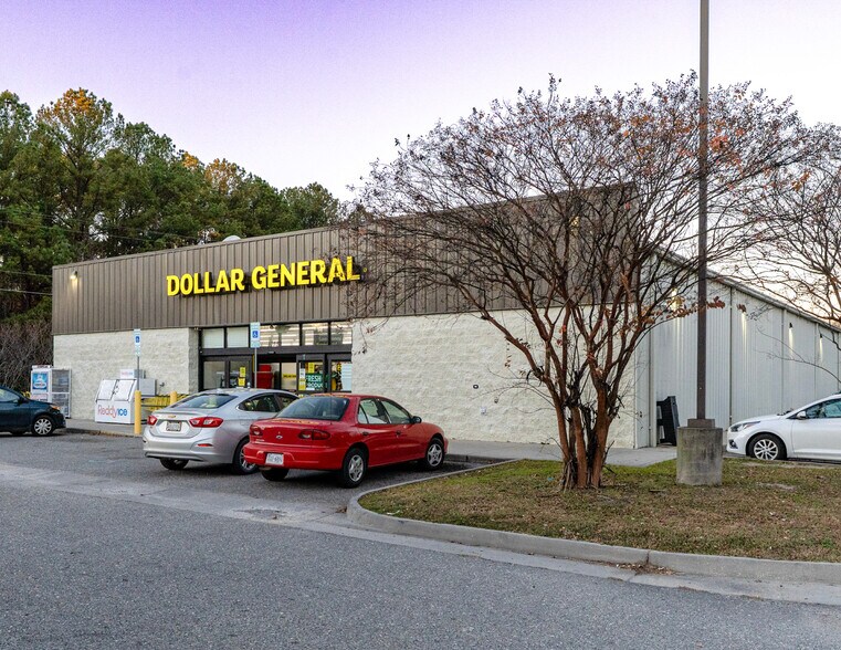 More Photos Of 10989 General Puller Hwy, Hartfield Freestanding For Sale