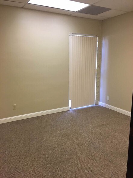 More Photos Of 825 Webster St, Fairfield Office For Lease