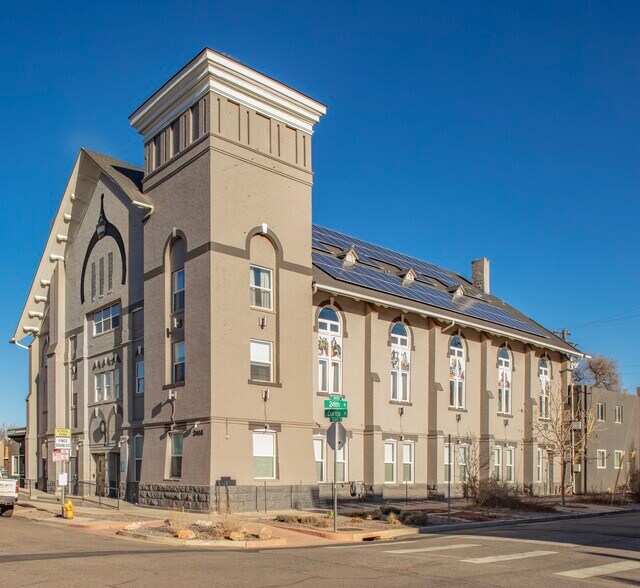 More Photos Of 2400 Curtis St, Denver Loft Creative Space For Lease