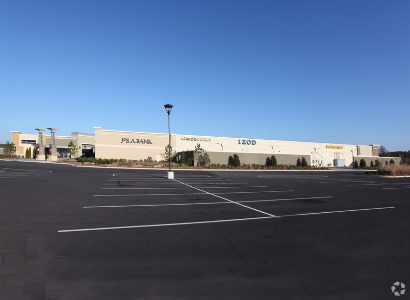 More Photos Of Hwy 78, Leeds Unknown For Lease