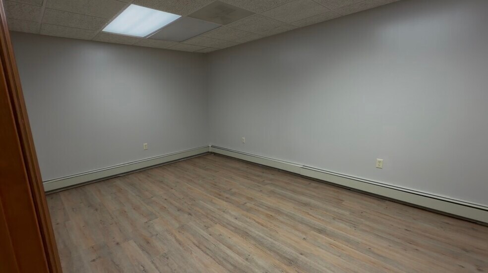 More Photos Of 514 Pellis Rd, Greensburg Medical For Lease