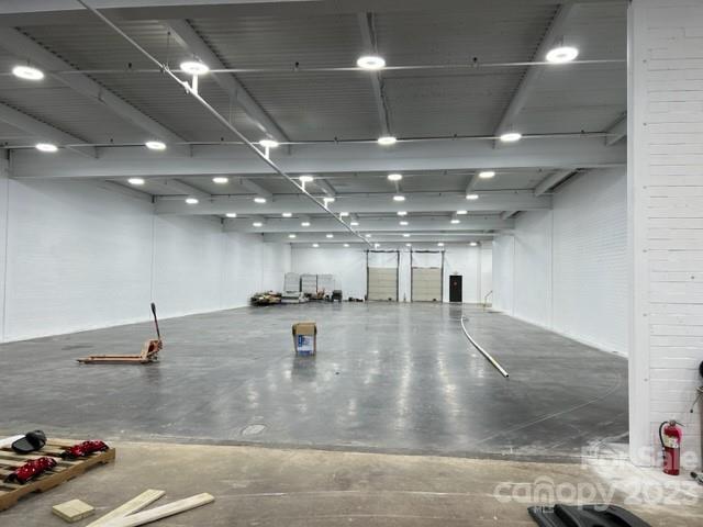 More Photos Of 2146 Highland Ave NE, Hickory Warehouse For Lease