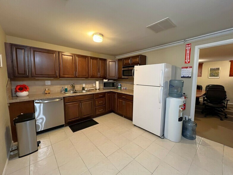 More Photos Of 1725 Gaylord St, Denver Office For Sale