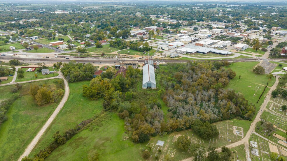 More Photos Of TBD Cedar Street, Cameron Industrial For Sale